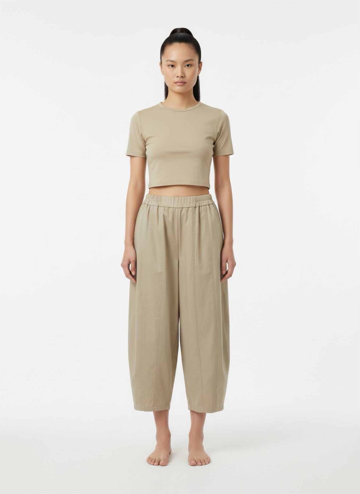 Pantaloni N 8