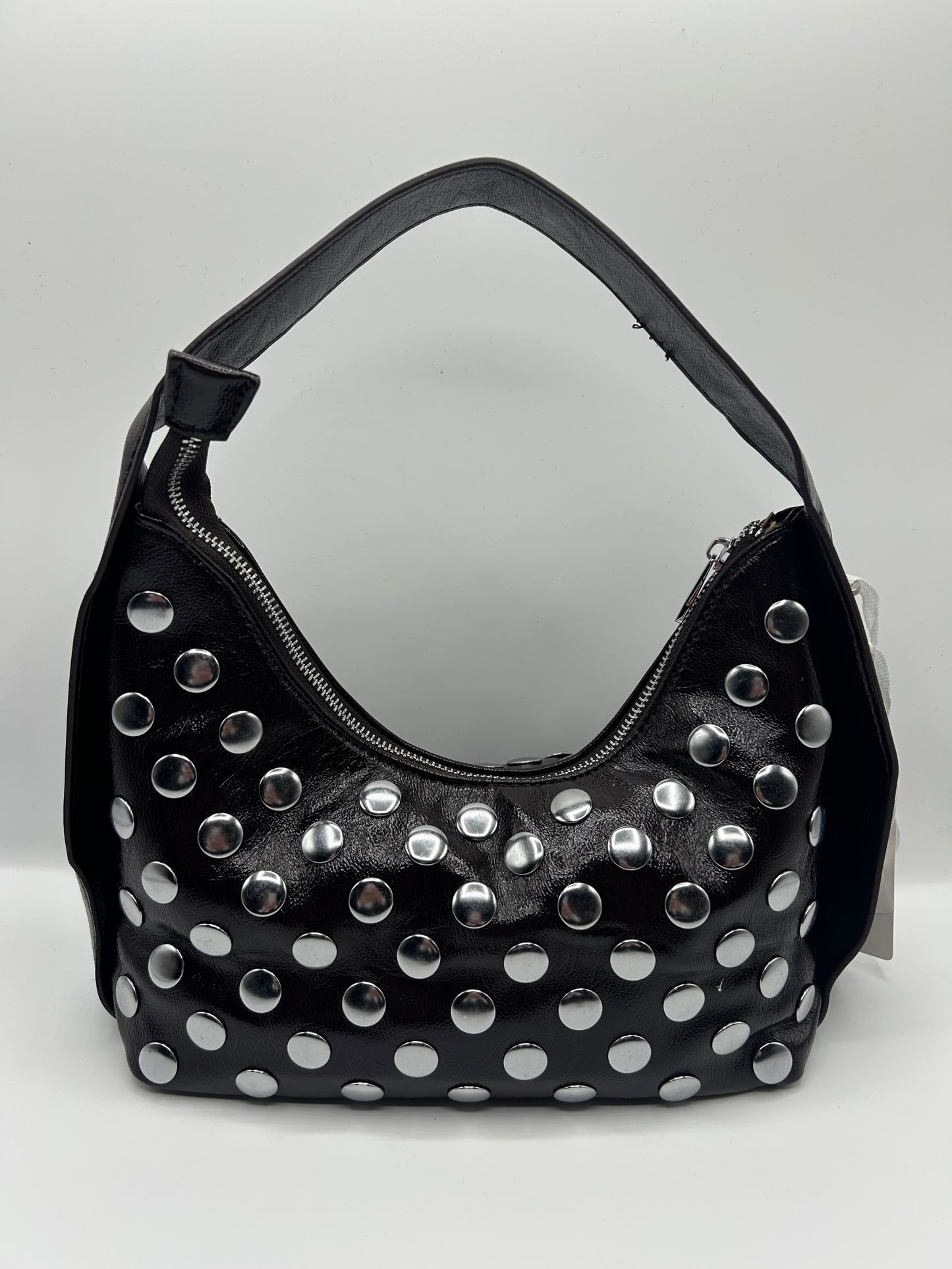 Borsa con borchie
