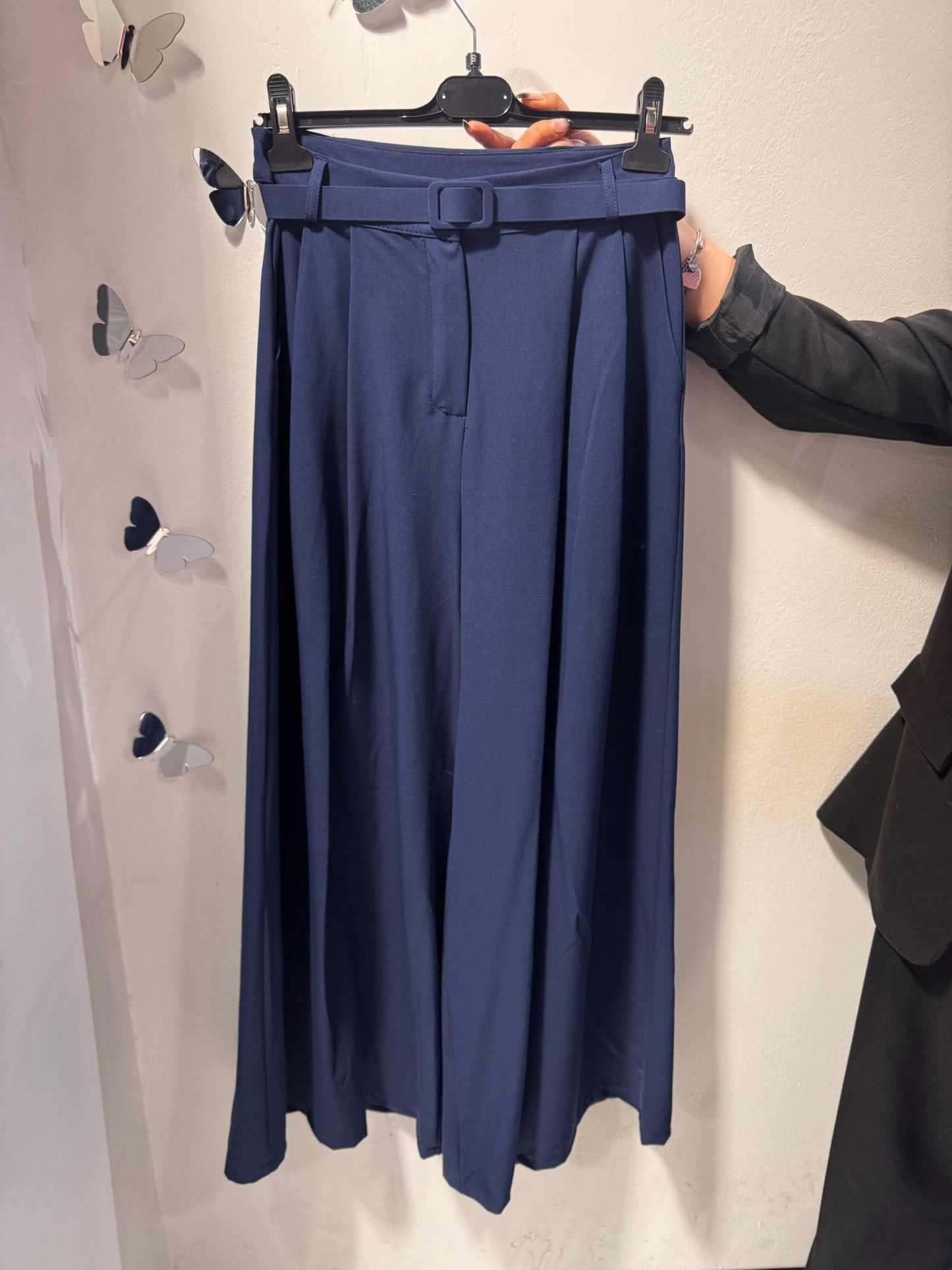 Pantaloni N 28