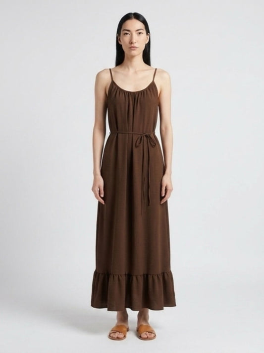 Vestito con laccio in vita