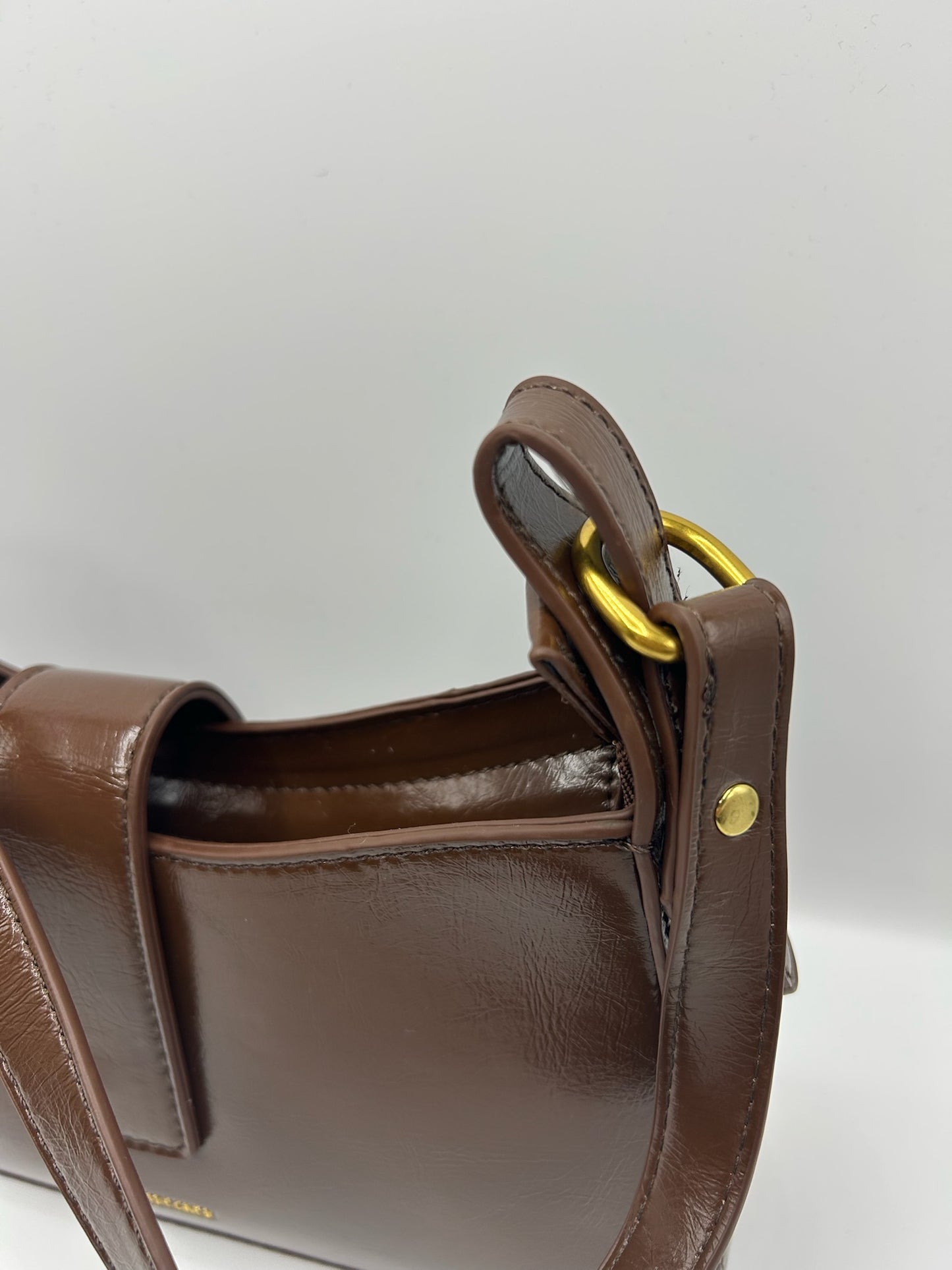 Borsa con scritta oro