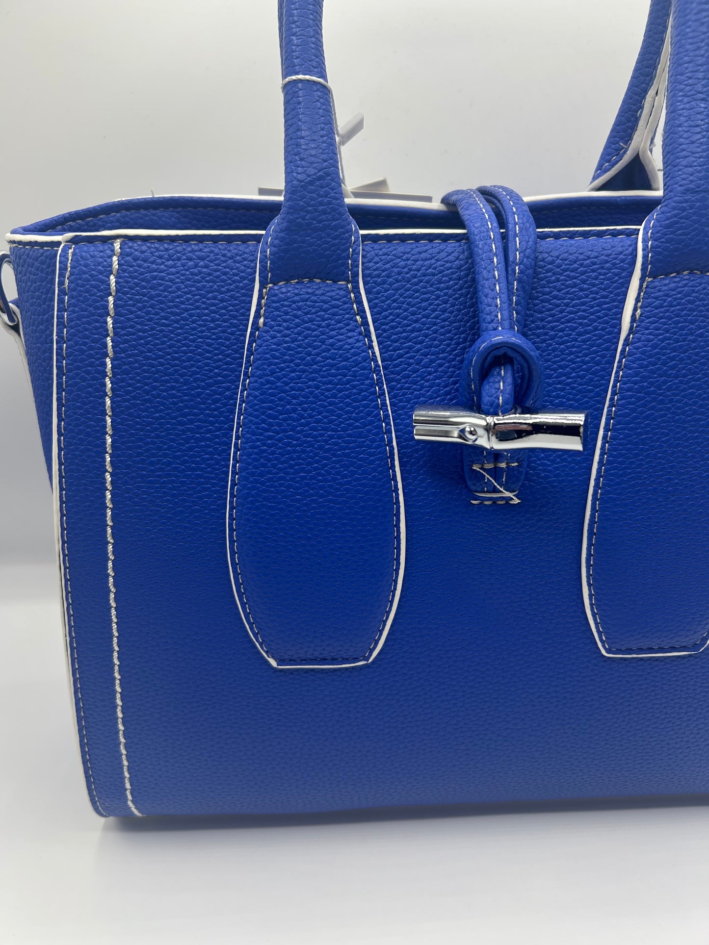 Borsa Mirta
