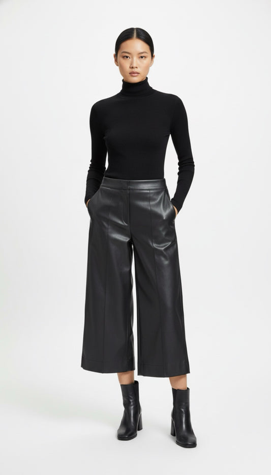 Pantaloni 3/4 ecopelle N 27