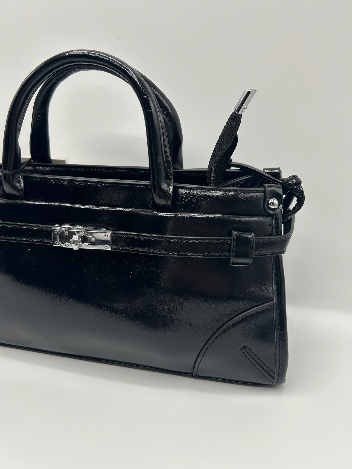 Borsa laccata rettangolare