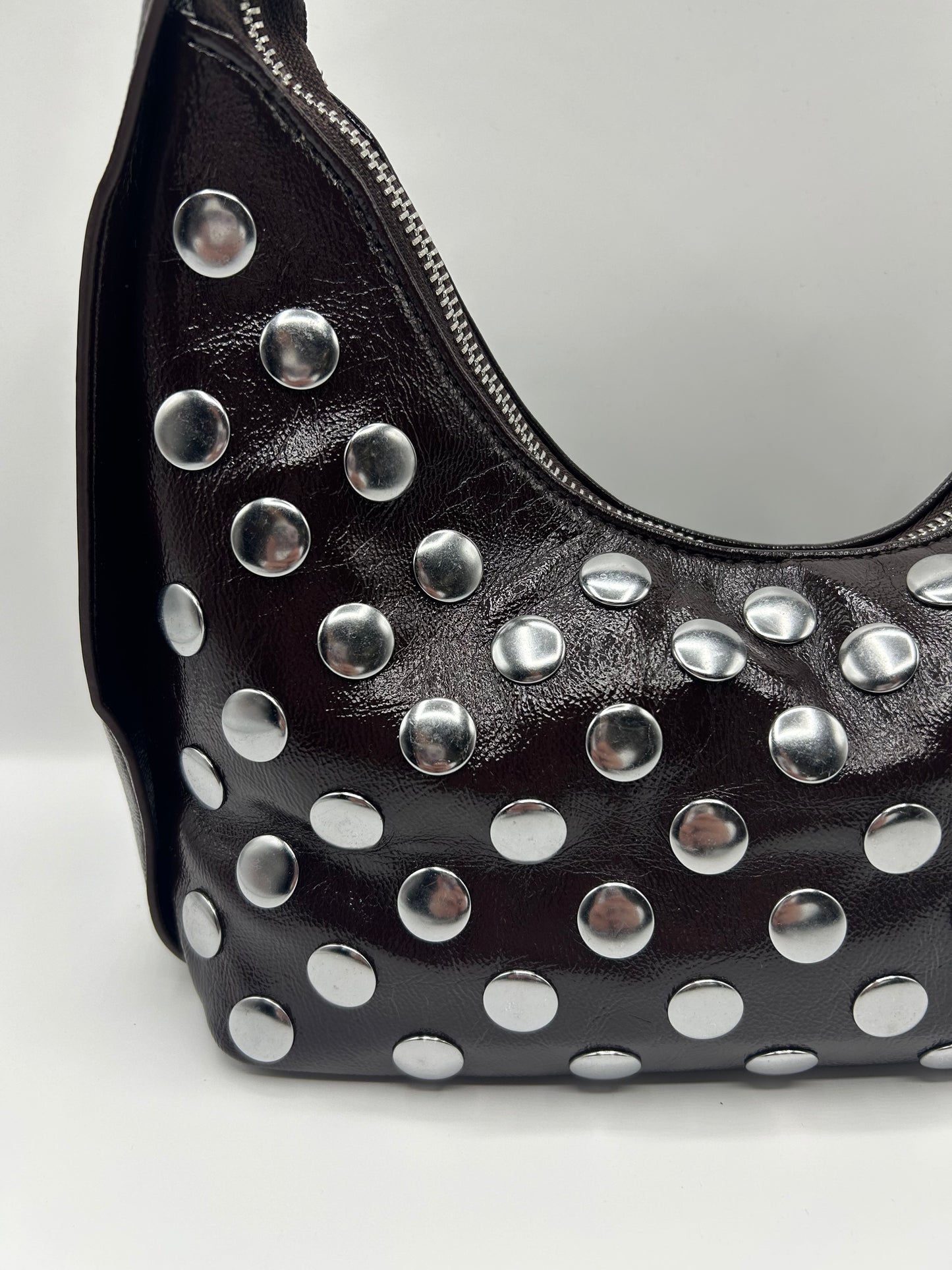 Borsa con borchie