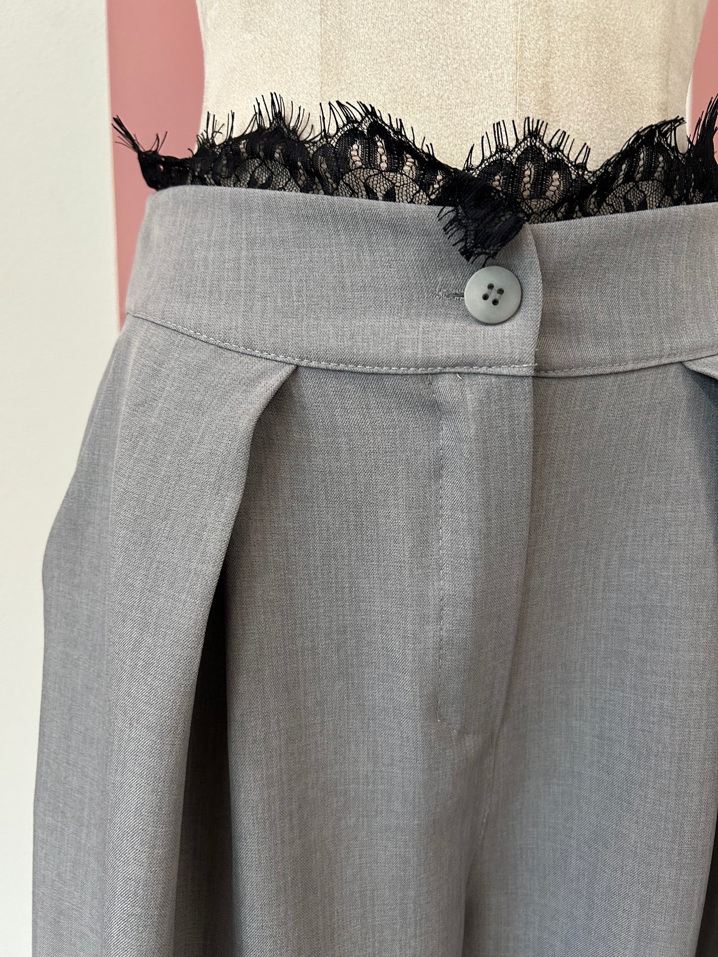 Pantaloni N 20