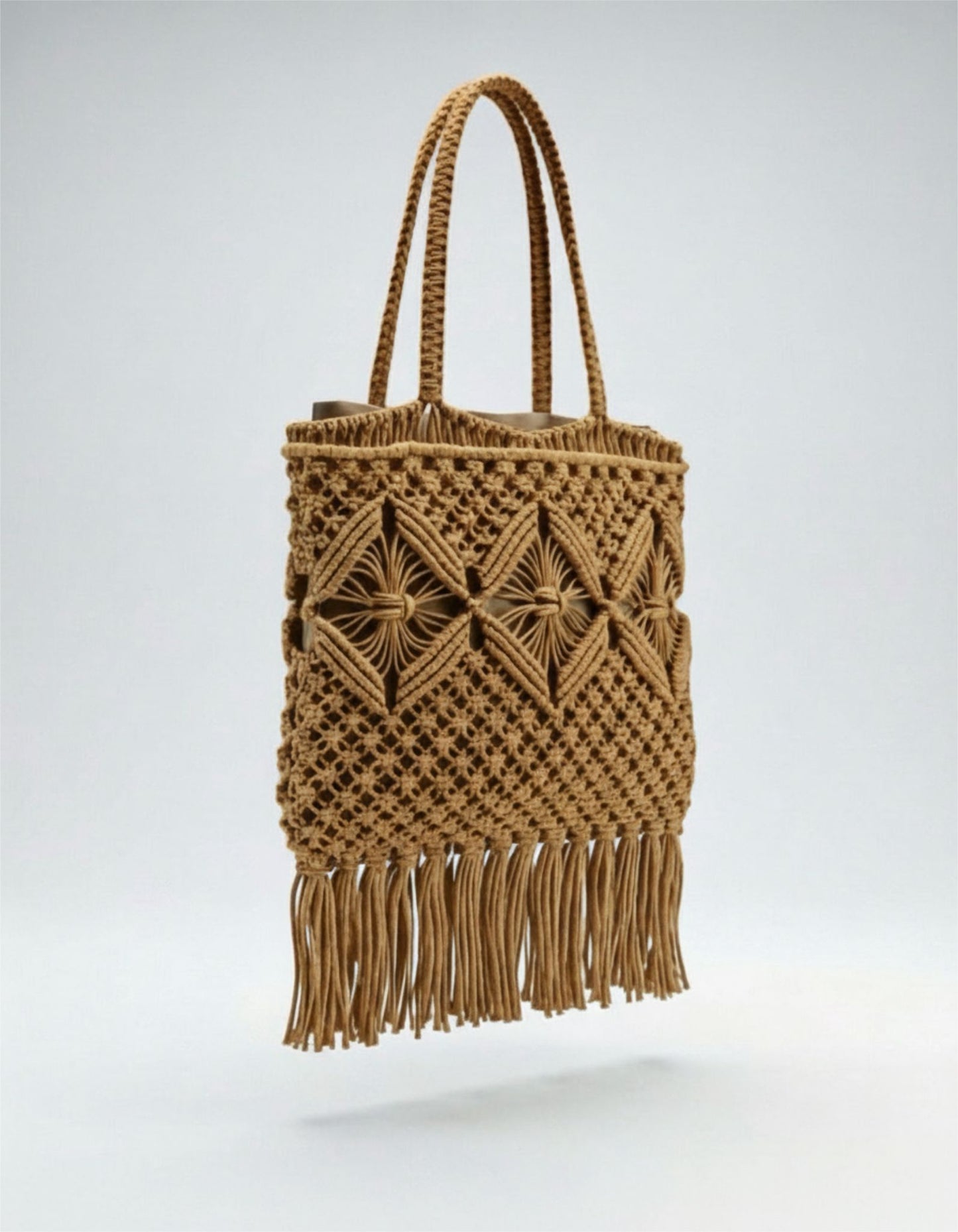 Borsa con frange ricamata